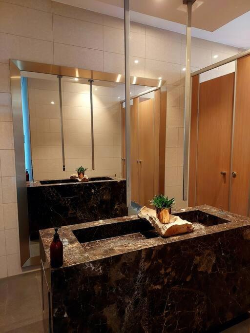 D1Mension 3Br Luxury Condo City Center In Dist 1 Cidade de Ho Chi Minh Exterior foto